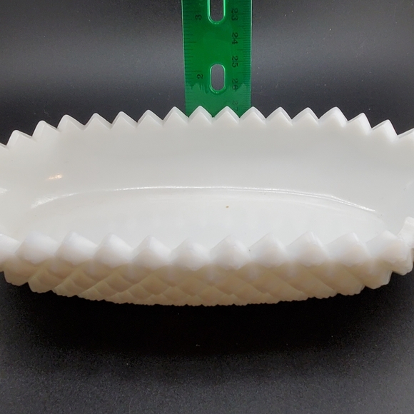 Westmoreland English Hobnail Milkglass Dish - Picture 7 of 7